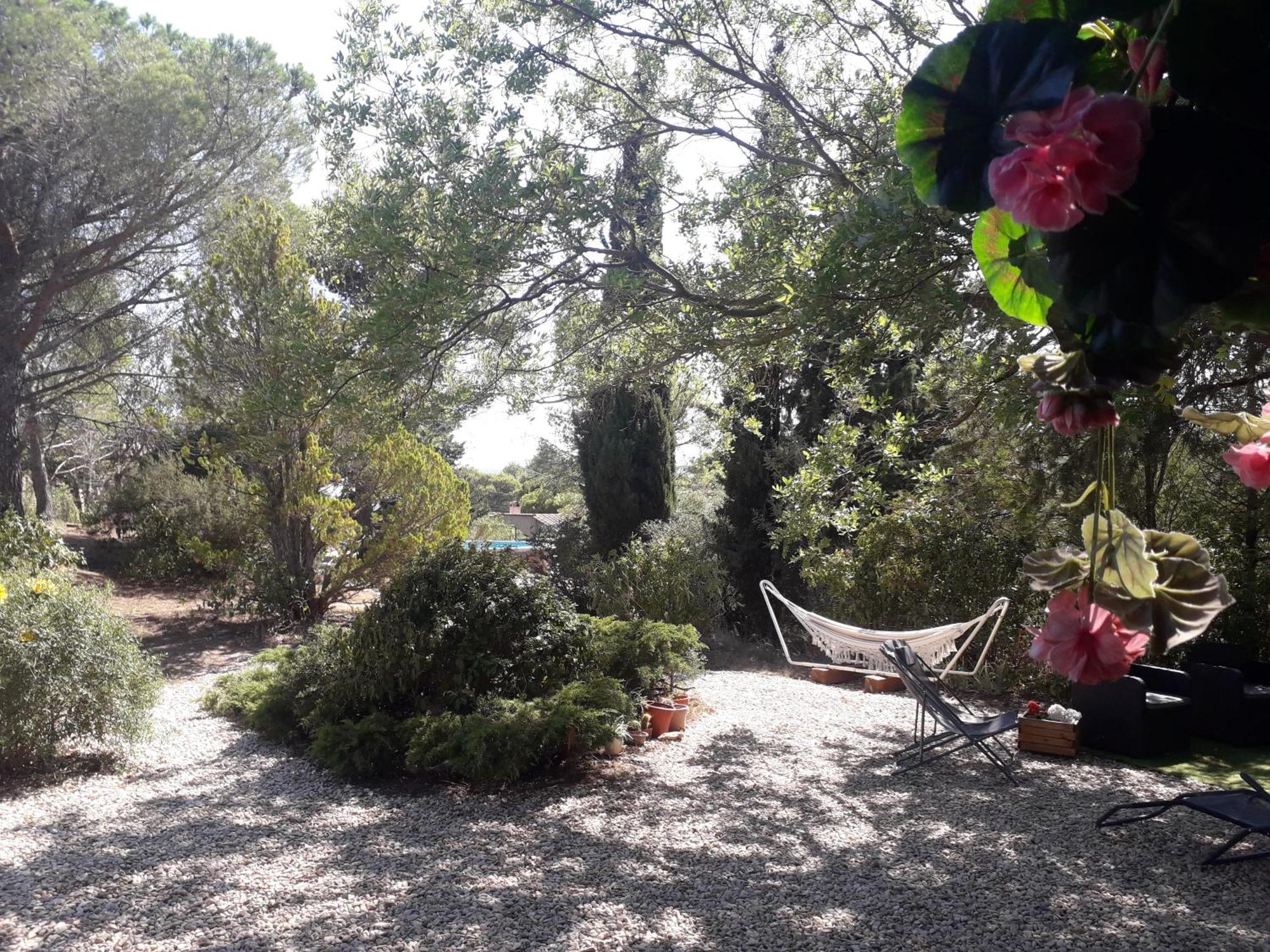 Chalet Les Cigalines Au Calme Fabrezan 外观 照片