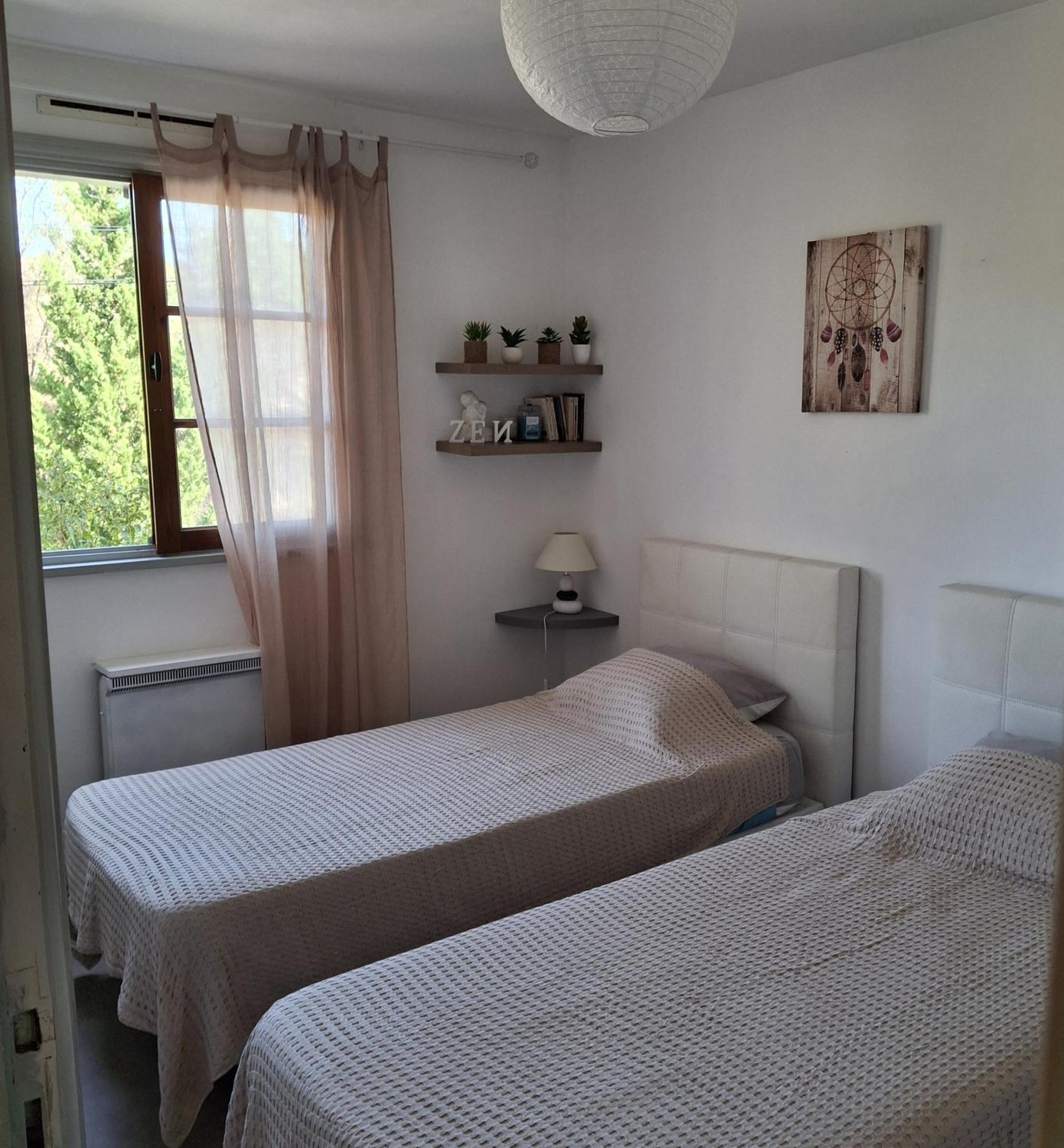 Chalet Les Cigalines Au Calme Fabrezan 外观 照片